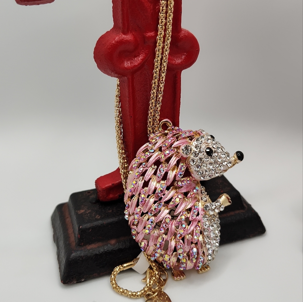 Vintage watches, luxury & modern beautiful jewelry & home decor - Picture 7 of 8